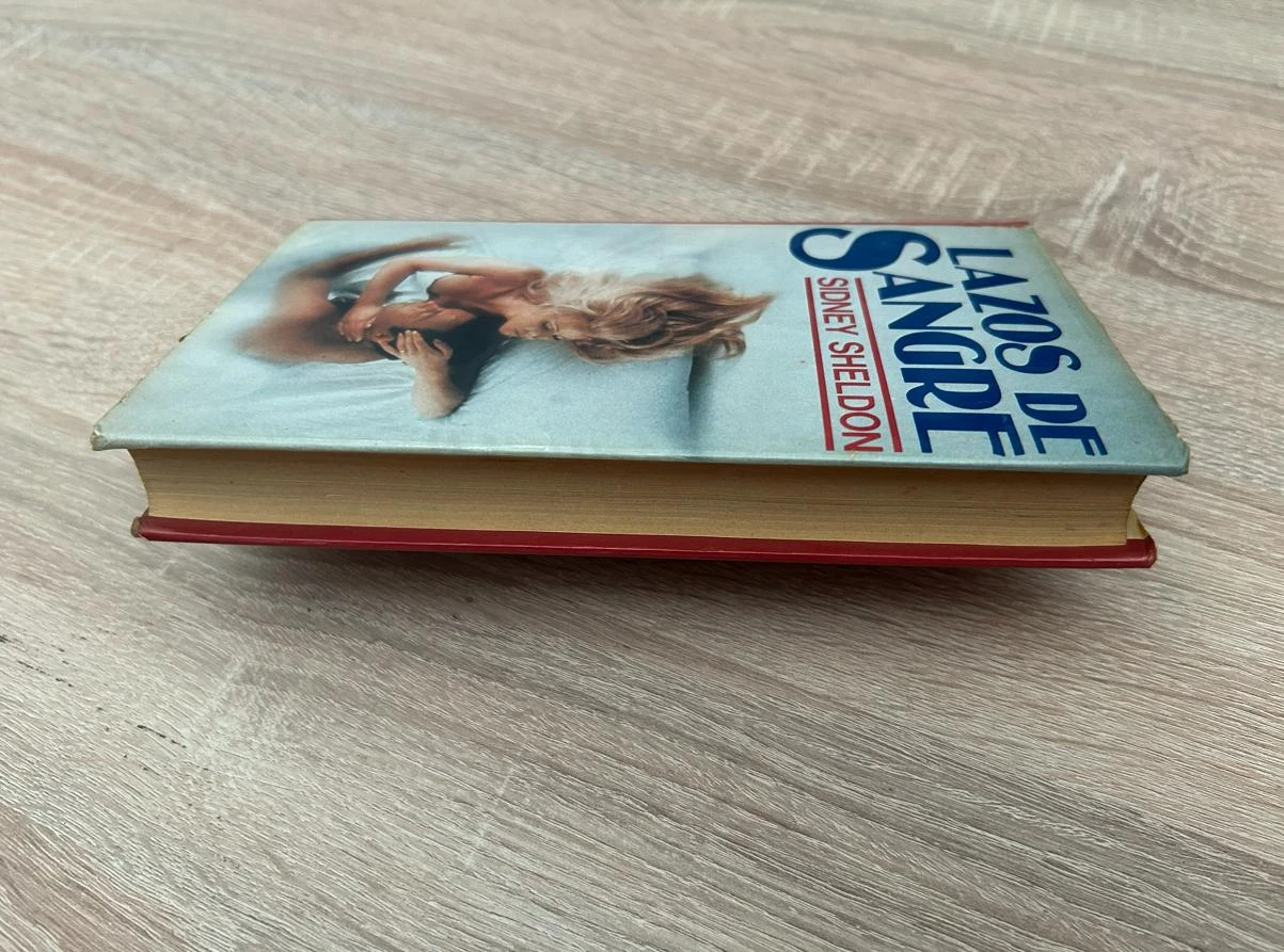 Book Blood Ties - Sidney Sheldon (Hardcover) | Circle of Readers – photo 5
